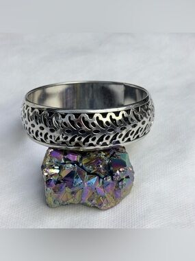 Vintage silver open cutout bracelet